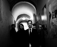 Déesse w/ Dead Buildings @ Six d.o.g.s.