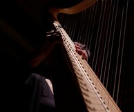 Ακουστική συναυλία Οι δύο θάλασσες, Ελίζα Βελλιά 