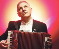 Νίκος Πορτοκάλογλου @ Γυάλινο Μουσικό Θέατρο