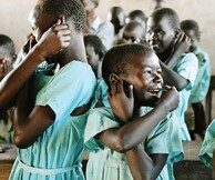 ACTION AID «ΕΝΑΣ ΚΟΣΜΟΣ... ΕΞΙ ΔΡΟΜΟΙ»