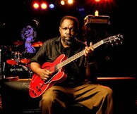 LURRIE BELL’S CHICAGO BLUES BAND FEATURING MATTHEW SKOLLER