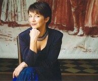 MARTA SEBESTYEN «I SEE THE GATES OF HEAVEN BEING OPEN» ΘΡΗΣΚΕΥΤΙΚΗ ΚΑΙ ΚΟΣΜΙΚΗ ΜΟΥΣΙΚΗ ΑΠΟ ΟΛΟ ΤΟΝ ΚΟΣΜΟ