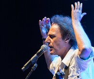 Βασίλης Παπακωνσταντίνου “Πάντα εδώ...”