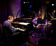 Hector Martignon's "Foreign Affair" feat. Christos Rafailides στο βιμπράφωνο, live στο Tiki Bar