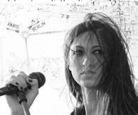 Παυλίνα Στυλιανού, Σκιές του δρόμου 