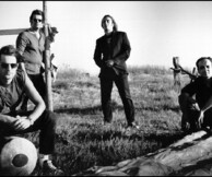 Τρύπες & Ξύλινα Σπαθιά live tribute με μέλη από τις μπάντες