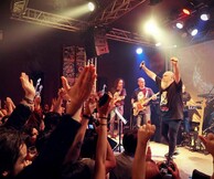 Τζίμης Πανούσης και Μουσικές Ταξιαρχίες