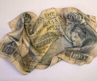 Νικόλας Μπενόπουλος, Τυπώνοντας Δραχμές