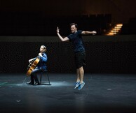 Φεστιβάλ Αθηνών 2019: Mitten wir im Leben sind/ Bach6CelloSuiten 