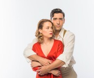 Η Δασκάλα με τα Χρυσά Μάτια