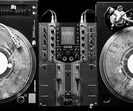 Nicolas Dales, Trixx, Steph / 18 Nov / Steam