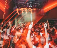 Club Closing Weekend στο six dogs