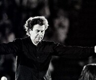 Αν θυμηθείς το ονειρό μου – Ο Χορωδιακός Μίκης, Με τρόπο επτανησιακό