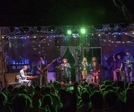 Ηannah Williams & the Affirmations 