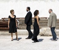 Ποιoς Ήταν ο Κύριος; («Ο Διάλογος», «Ο Επικήδειος» και «Ποιoς ήταν ο κύριος;»)