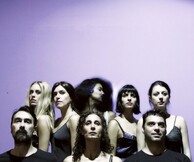 Μεταξωτές γυναίκες