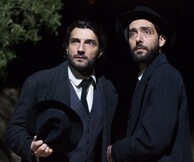 Η γυναίκα με τα μαύρα