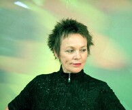 Metamorphosis:Performance της Laurie Anderson