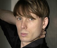 O Alex Kapranos τα βάζει με τον Pharrell
