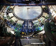 Ένας εικαστικός που ζει και εργάζεται στην Ελλάδα θα βρεθεί στο CERN