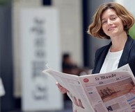 H Διευθύντρια της Le Monde, Natalie Nougayrède, σε μια συζήτηση με τον Γιώργο Αρχιμανδρίτη