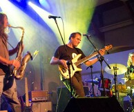 Οι Human Touch στη Σαντορίνη