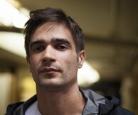 O Jon Hopkins έφτιαξε έναν ήχο για ξυπνητήρι