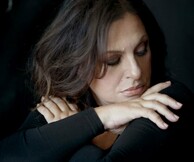 Στο Σύνταγμα με τη Χάρις Αλεξίου