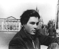 Παράταση προβολών της Anaparastasis