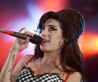 Δεν θα κυκλοφορήσει νέο υλικό από την Amy Winehouse μετά θάνατον