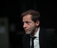 Παράταση για τα «Μαθήματα Πολέμου» του Δημήτρη Λιγνάδη στο Μέγαρο