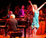 Pink Martini: Oι αγαπημένοι της Αθήνας επιστρέφουν για μια βραδιά στην Τεχνόπολη