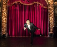 Η αριστουργηματική παράσταση «The Entertainer» με τον Kenneth Branagh, σε απευθείας μετάδοση από το θέατρο Garrick