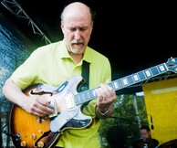 Δύο ακόμη βραβεία Grammy για τον John Scofield που έρχεται τον Μάρτιο στο gazarte