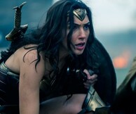 Η Wonder Woman διέλυσε Batman, Superman και 'Suicide Squad' στα ταμεία