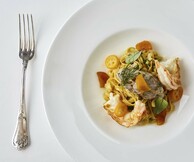 Στο νέο θεματικό μενού «Shrimp & More» του GB Roof Garden θα βρεις γαρίδες σε όλες τις εκδοχές