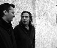Γιάννης Αγγελάκας - Νίκος Βελιώτης, Λύκοι στη χώρα των θαυμάτων