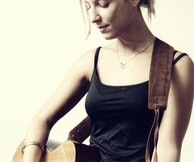 H Eιρήνη Σκυλακάκη στο Gazarte