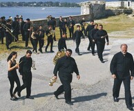 «Άκου... τα χάλκινα!»