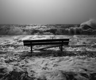 «Τα ανήσυχα όνειρα του κυρίου Η.»: Η πρώτη φωτογραφική έκθεση του Νίκου Βούλγαρη