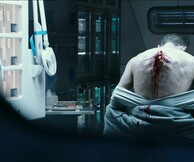 Το Άλιεν εξαπολύει την πρώτη του επίθεση στο νέο τρέιλερ του «Alien: Covenant»