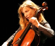 Gareth Davis & Frances-Marie Uitti: Δύο κορυφαίοι σολίστες σε μια πειραματική μουσική παράσταση