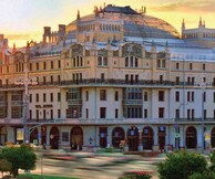 «Ένας τζέντλεμαν στη Μόσχα»: Το εμβληματικό ξενοδοχείο Μετροπόλ στεγάζει μια απολαυστική ιστορία κατ’ οίκον περιορισμού