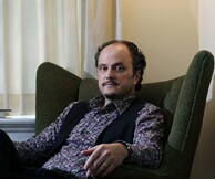 «Δελτία παραπόνων»: Μόλις κυκλοφόρησε η νέα συλλογή διηγημάτων του Τζέφρυ Ευγενίδη