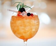 Καλοκαιρινό πάρτι στην ταράτσα του Olive Garden
