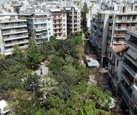 Κάτι ελπιδοφόρο συμβαίνει φέτος τον Ιούλιο στην πλατεία Εξαρχείων