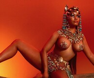 Ποιοι βάλθηκαν να ρίξουν τη Nicki Minaj από τον θρόνο της;