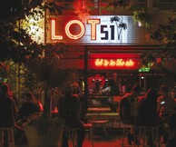 To Lot51 μετακομίζει για μια μέρα στην Τήνο