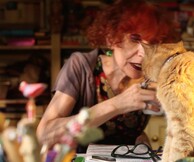 H Ζυράννα Ζατέλη και οι γάτες της