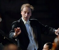 Η ΚΟΑ επιμένει στην αμερικανική πρωτοπορία